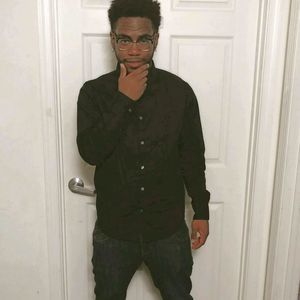 Meet your Posher, Dom