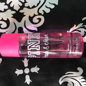 PINK fresh and clean perfume