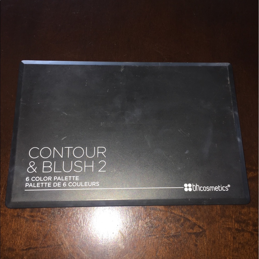 BH cosmetics 😍😍❤️ its huge!