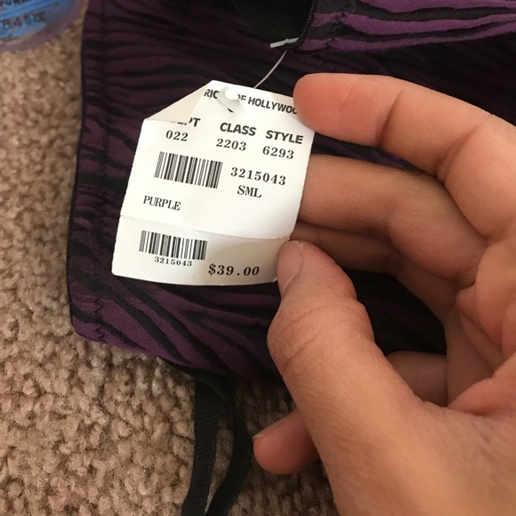 Deal - Picture 3 of 3