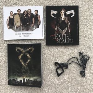 Mortal Instrument Gift Package