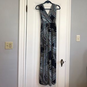 Maternity maxi dress