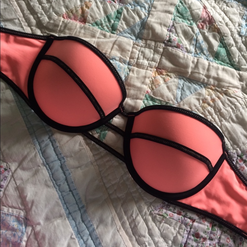 VS Strapless bikini top
