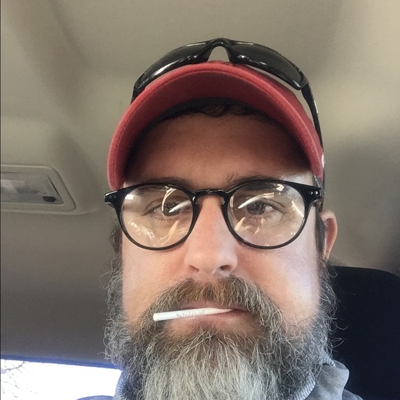 Meet your Posher, David - Picture 1 of 1