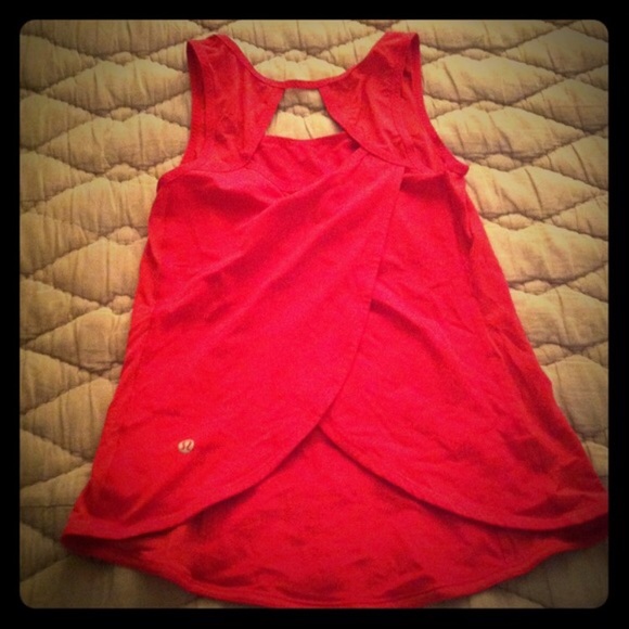 lululemon athletica Tops - Lululemon open back tank
