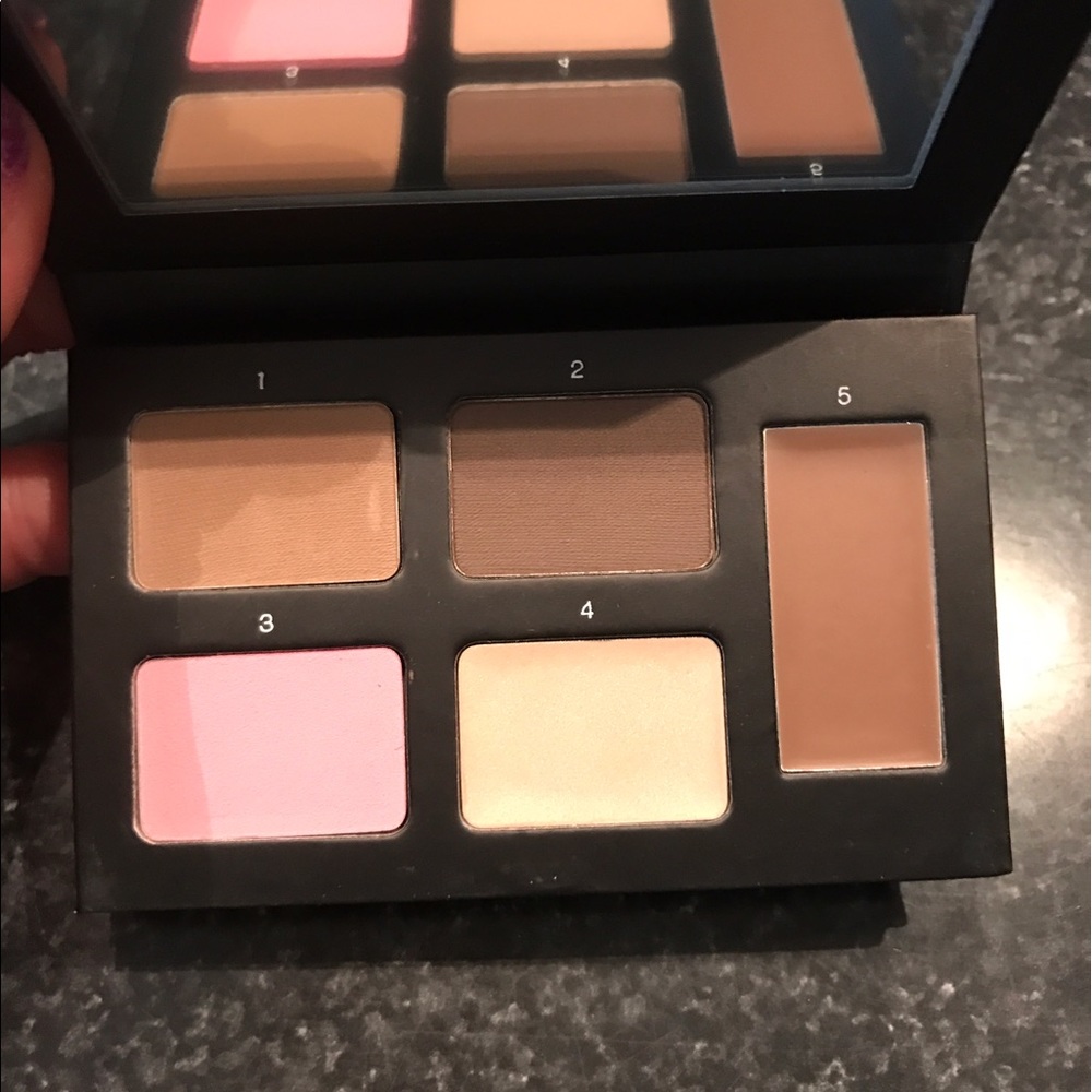 Eye brow palette Younique