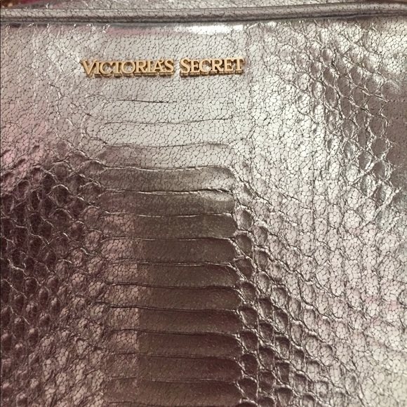 Victoria secret silver purse - Picture 3 of 3