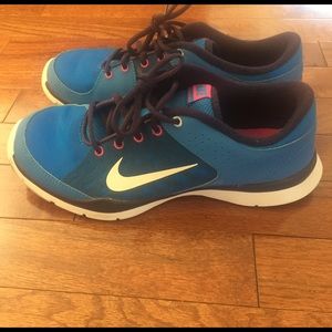 Blue Nike Training Athletic Gym Shoes - size 10