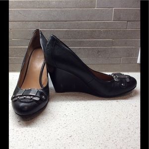 Nine West Women's Closed Toe Wedges