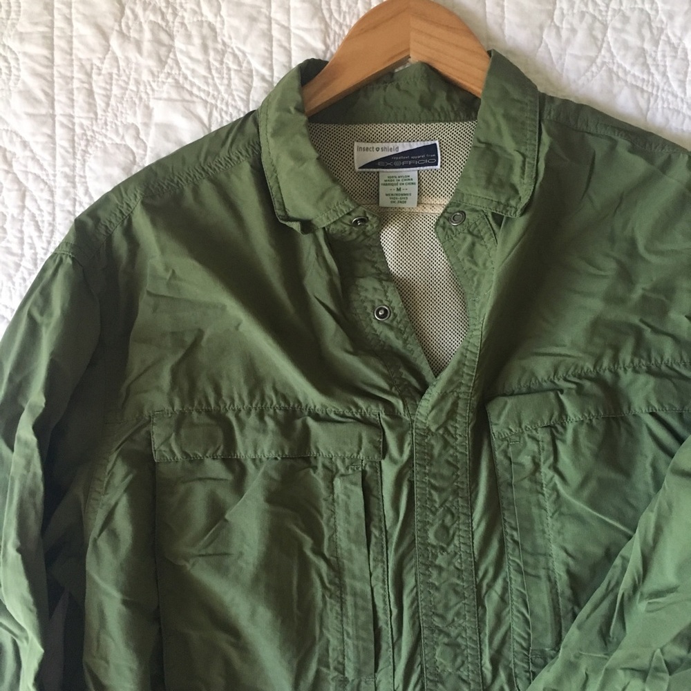 NWOT. Men's Exofficio Bugsaway Shirt.