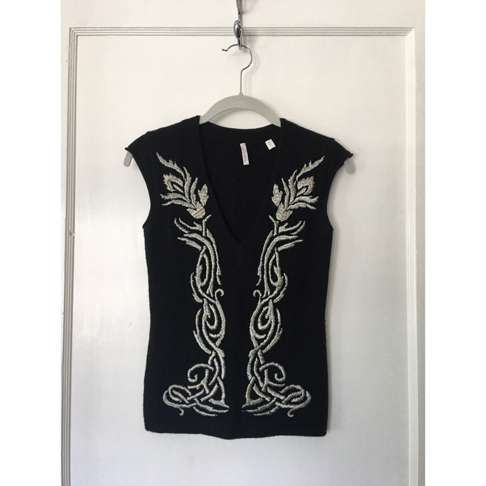 IISLY Embroidered Cashmere Sweater- Size S/P