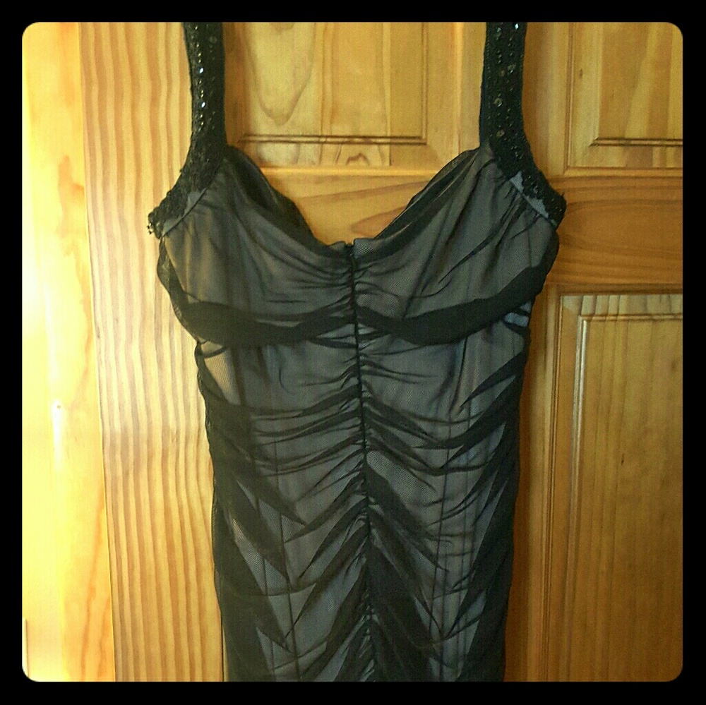 Dress - Picture 2 of 3