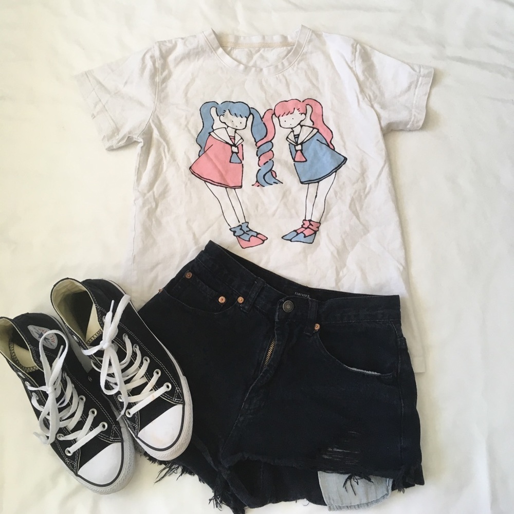 White Tee with Pink and Blue Girls//