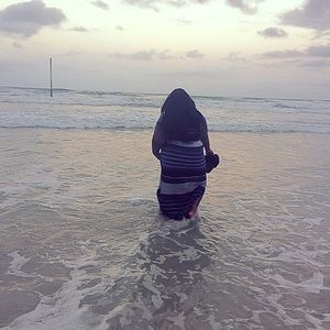 Meet your Posher, Akilia