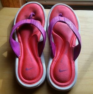 Nike cushion flip flops