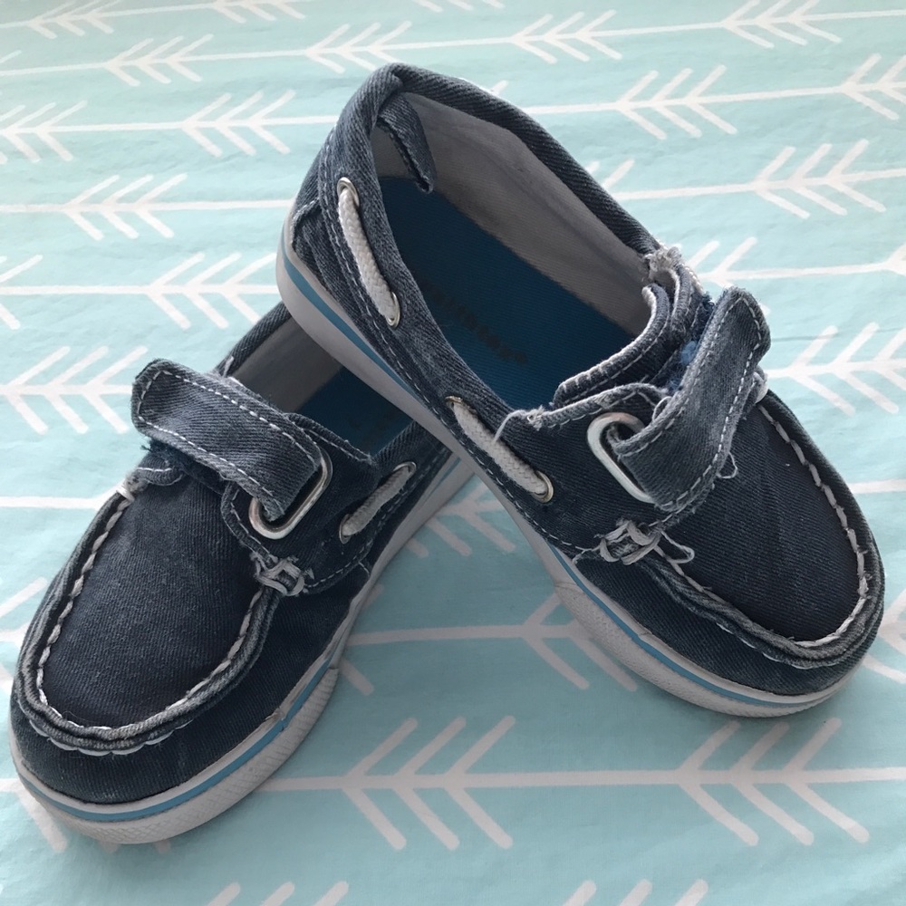 Adorable little boy shoes❤️