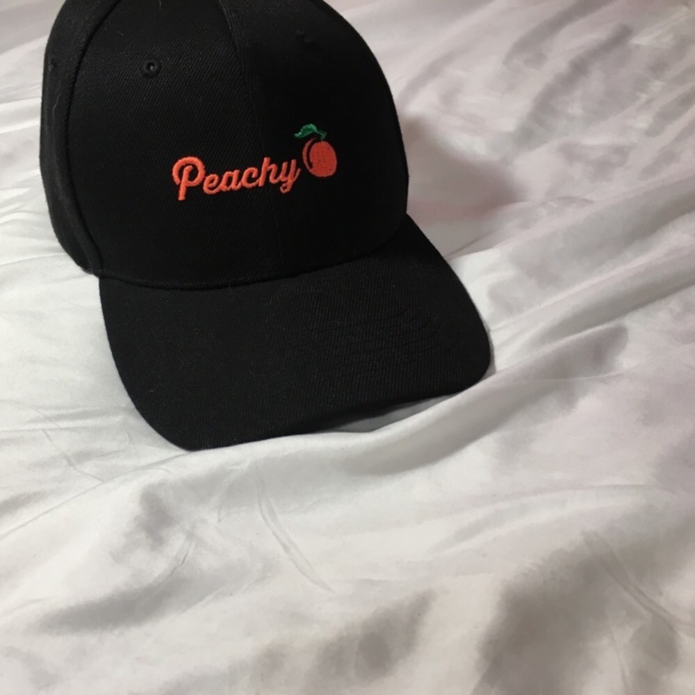 Peachy hat! ☺️