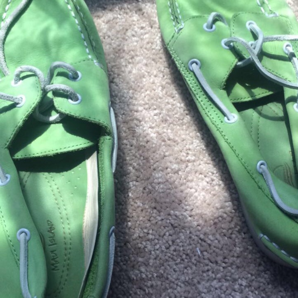 Never worn Maui Island 🌴 Sperry type shoes