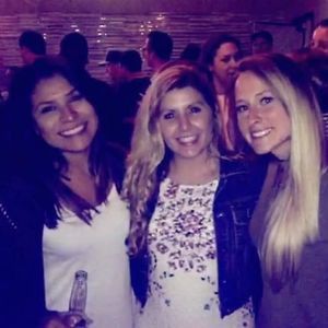 Meet your Posher, Desiree