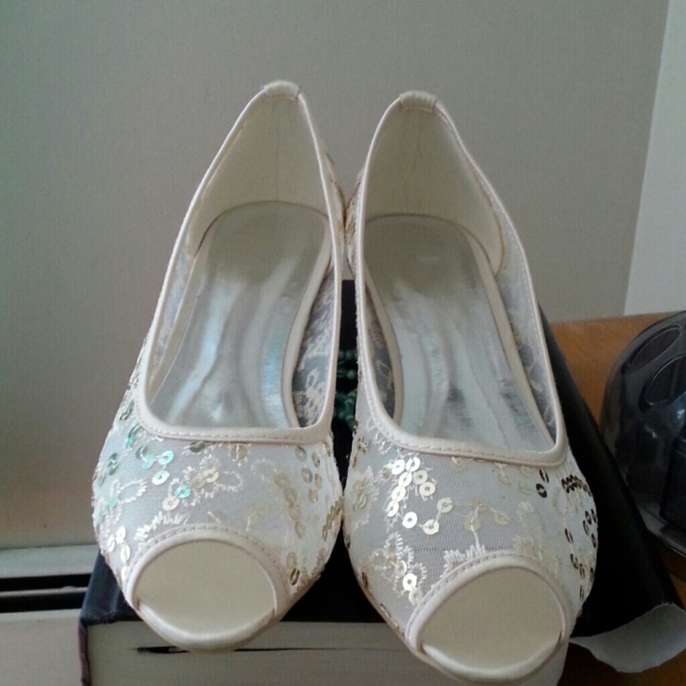 Gold Sequins Shoes
