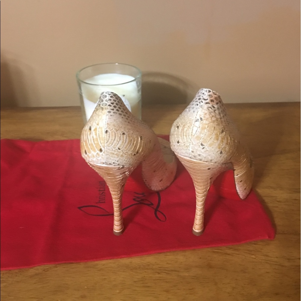 Christian Louboutin Peep toe Stiletto