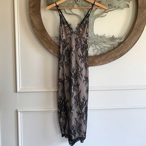 Forever 21 black/nude lace dress size medium