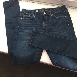 🌈Sz 4 Mossimo Curvy Skinny Jeggings🌈