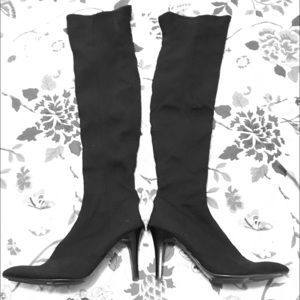 🌹Nine West over the knee zip up black boots