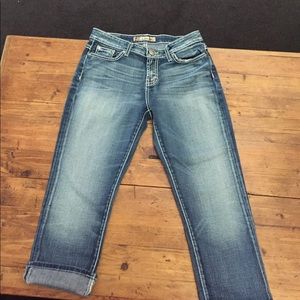 BKE Taylor stretch flip cuff capris