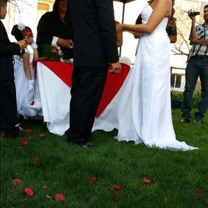 Wedding dress like new