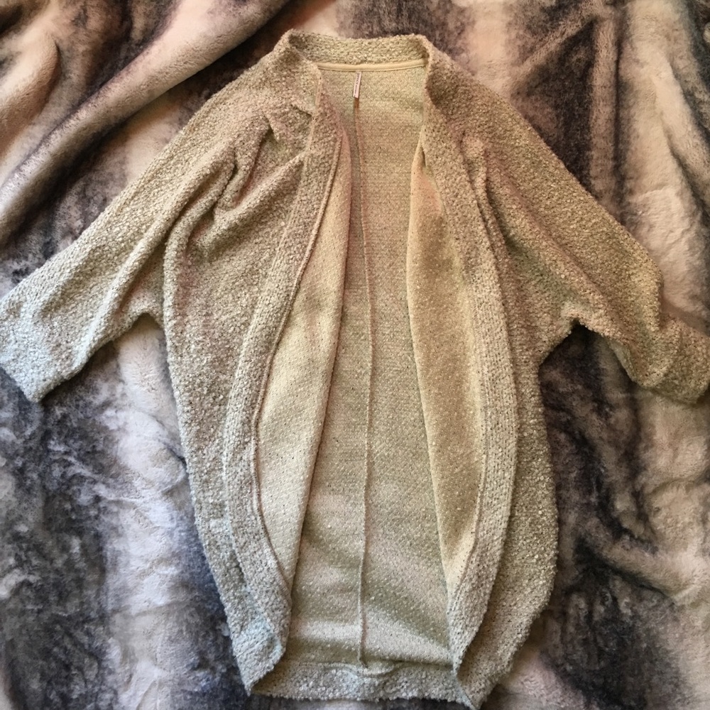 Cardigan / shawl