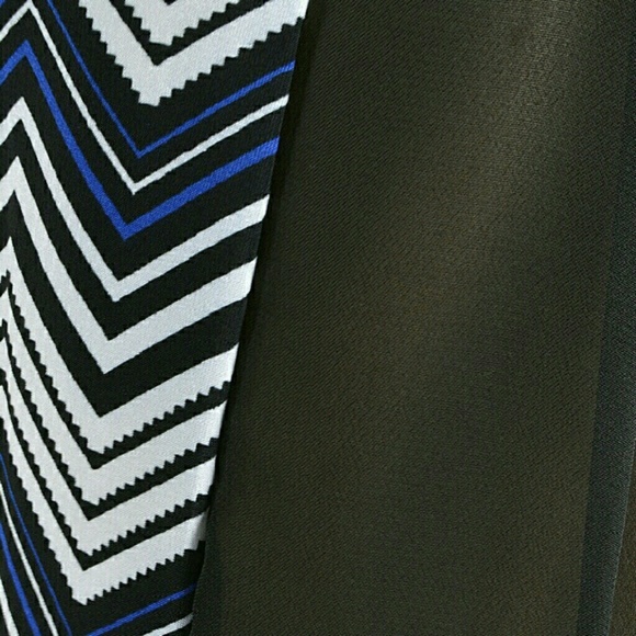 Chevron Print Top - Picture 4 of 6