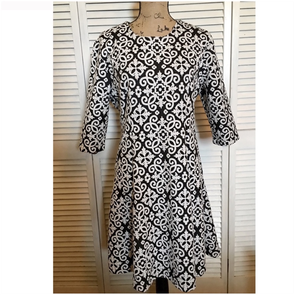 Black & White Dress🌹