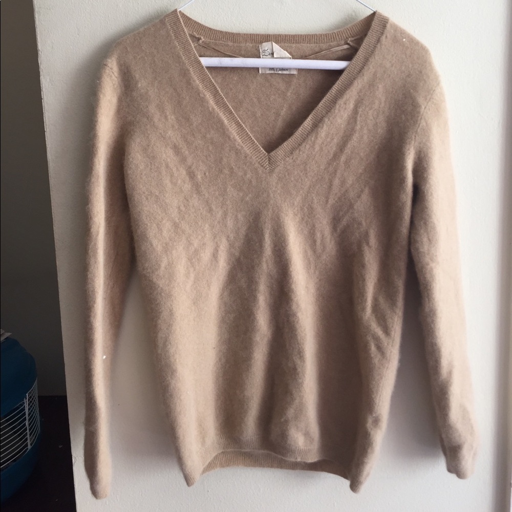 100% Cream Cashmere V Neck Sweater