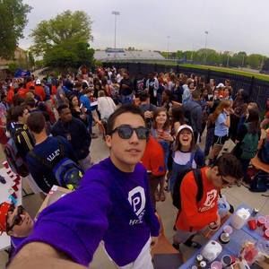 Meet your Posher, Emilio