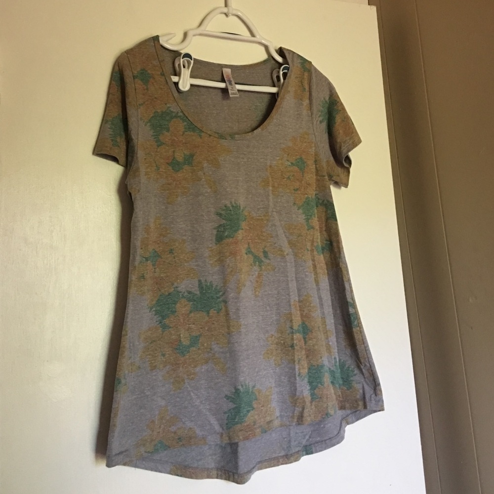 LuLaRoe Heathered Gray with Flowers Classic Tee
