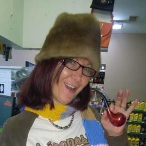 Meet your Posher, Connie