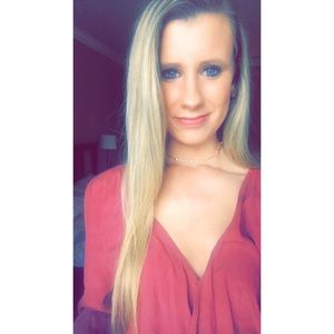 cute maroon romper !