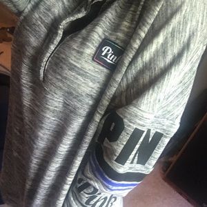 Victorias Secret PINK Varsity Snap