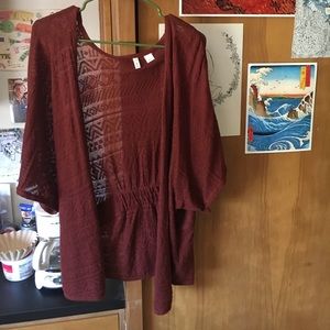 Sheer burgundy pattern throw