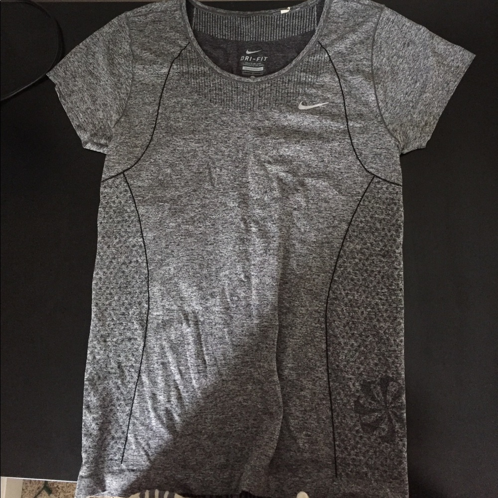 Nike dry fit grey workout shirt