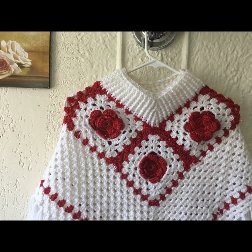 Small girl poncho and matching hat - Picture 2 of 3