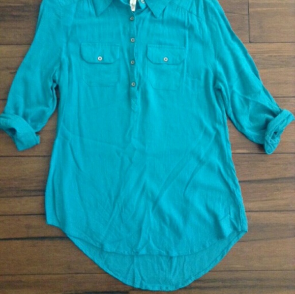 Teal Red Camel Top - Picture 2 of 4