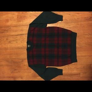 Neiman Marcus 100% cashmere sweater