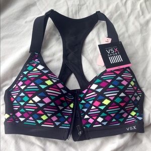 Victoria's Secret VSX Front-close Sports Bra 32A