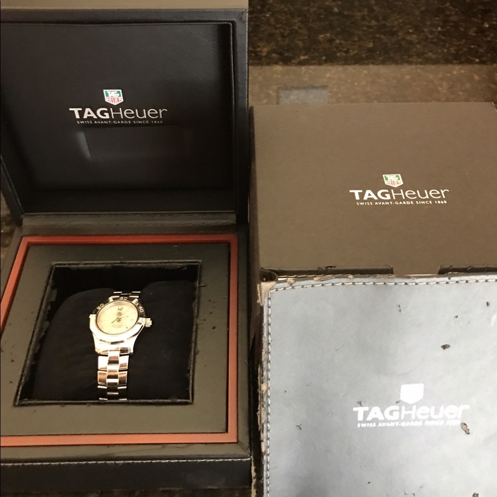 TAG HEUR LADIES AQUARACER WATCH with Diamonds