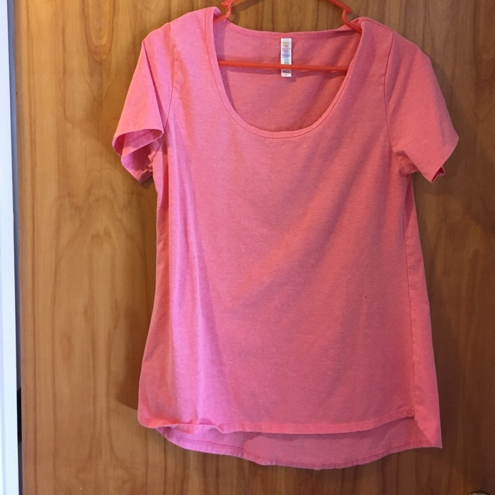 **SOLD** Lularoe Classic T
