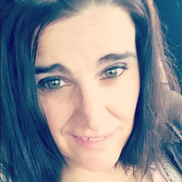 Meet your Posher, Leighann - Picture 1 of 1