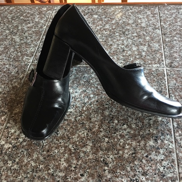 👠Sz 7 1/2 Franko Sarto Pumps👠 - Picture 1 of 4