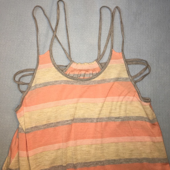 Light hi-low strappy tank! - Picture 1 of 3